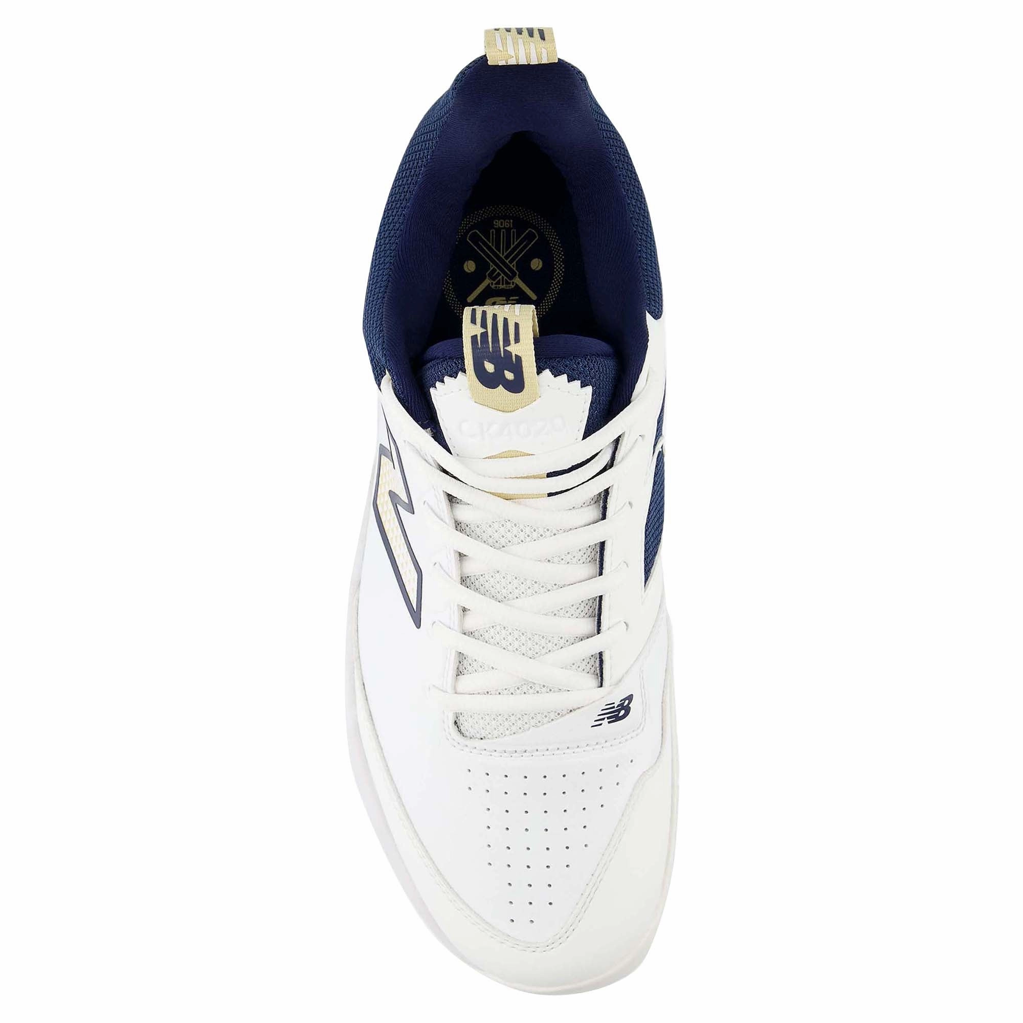 FuelCell CK4020 V5 Rubber Men's Cricket Shoes (Width 4E)