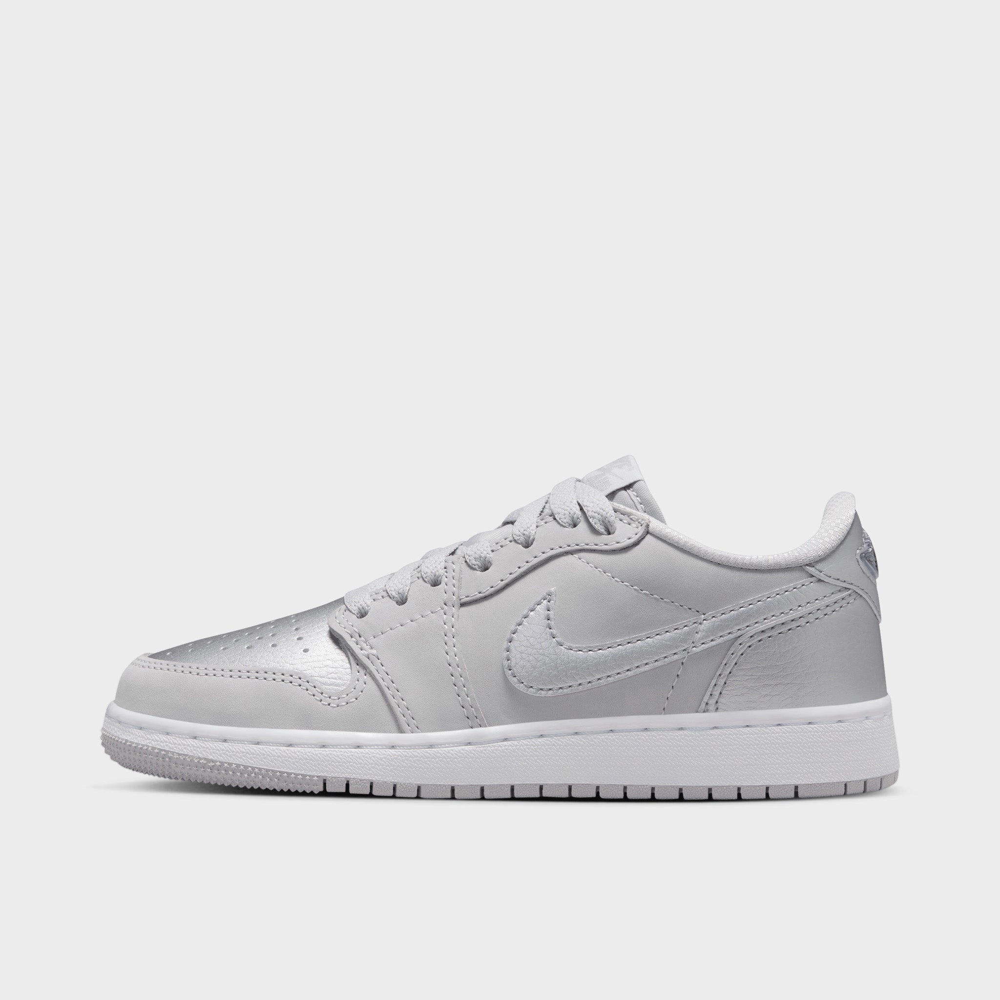 Jordan 1 Retro Low OG GS Neutral Grey / Metallic Silver - White