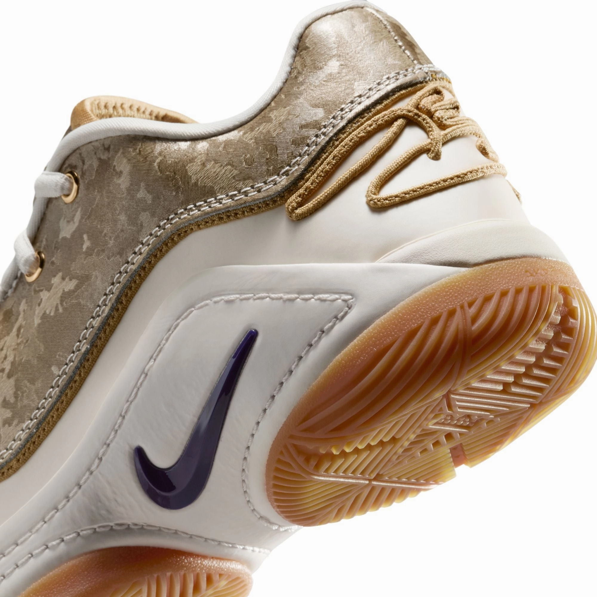 LeBron XXII: King of the Court (Big Kid's)