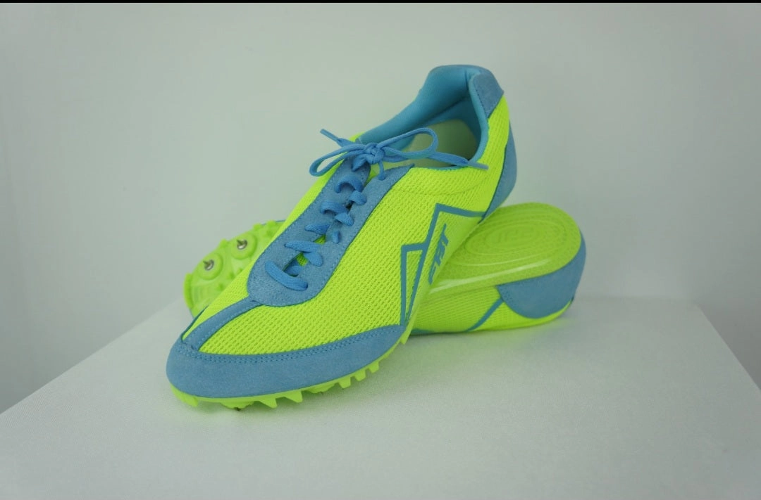 SPIKE SHOES - FBT LIGHTED  