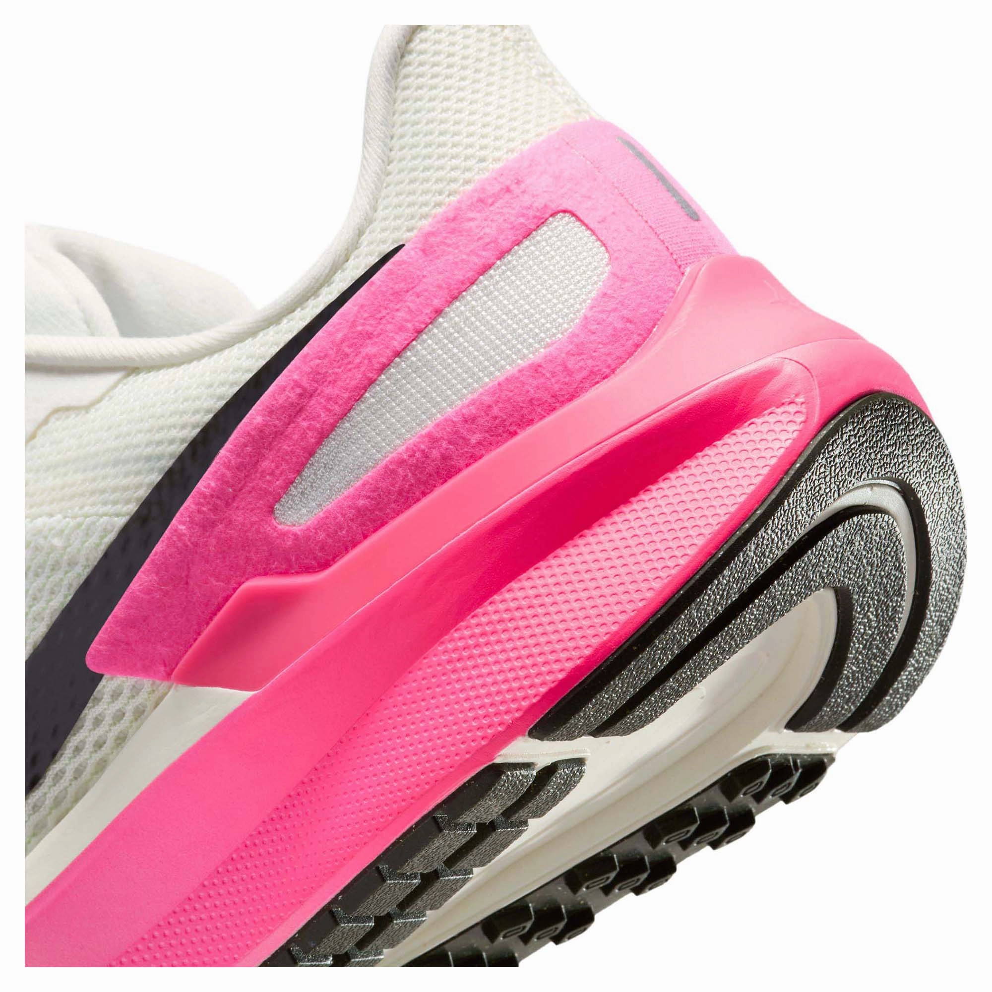 Structure 25 Women's Road Running Shoes