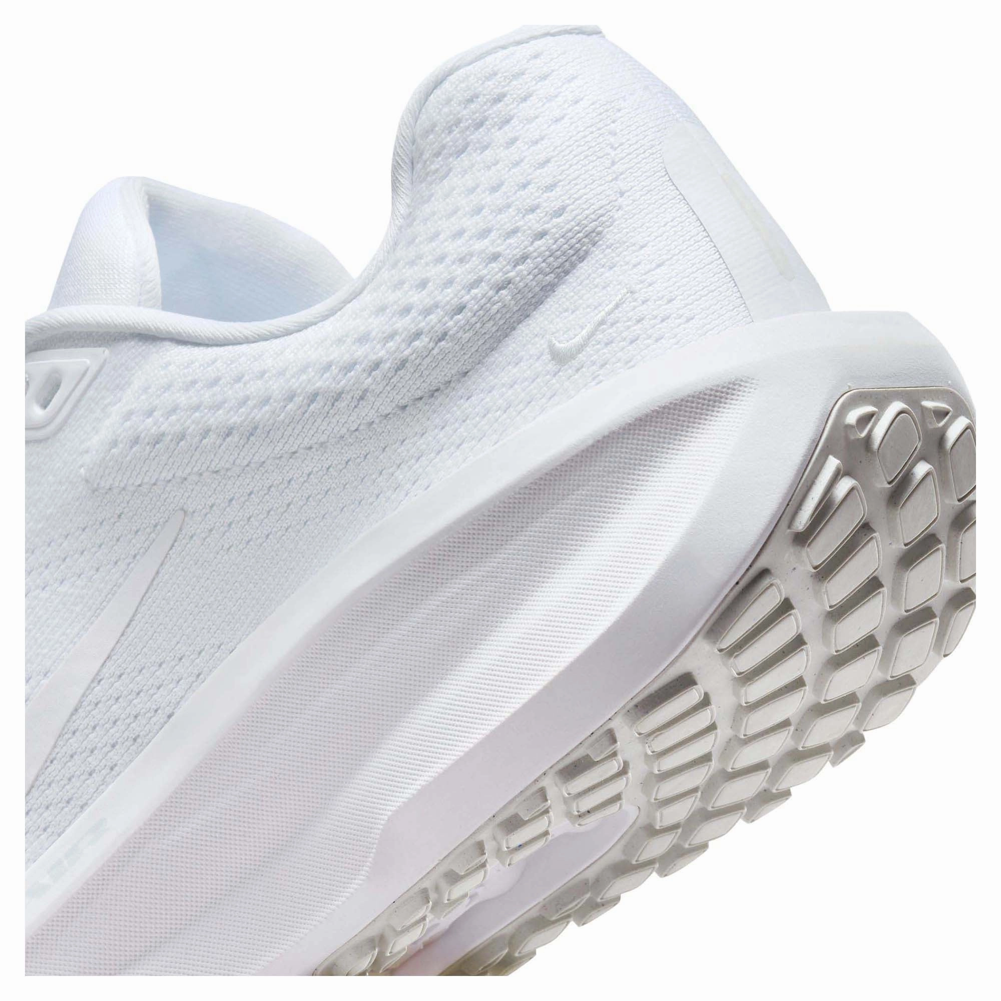 Winflo 11 Women's Road Running Shoes